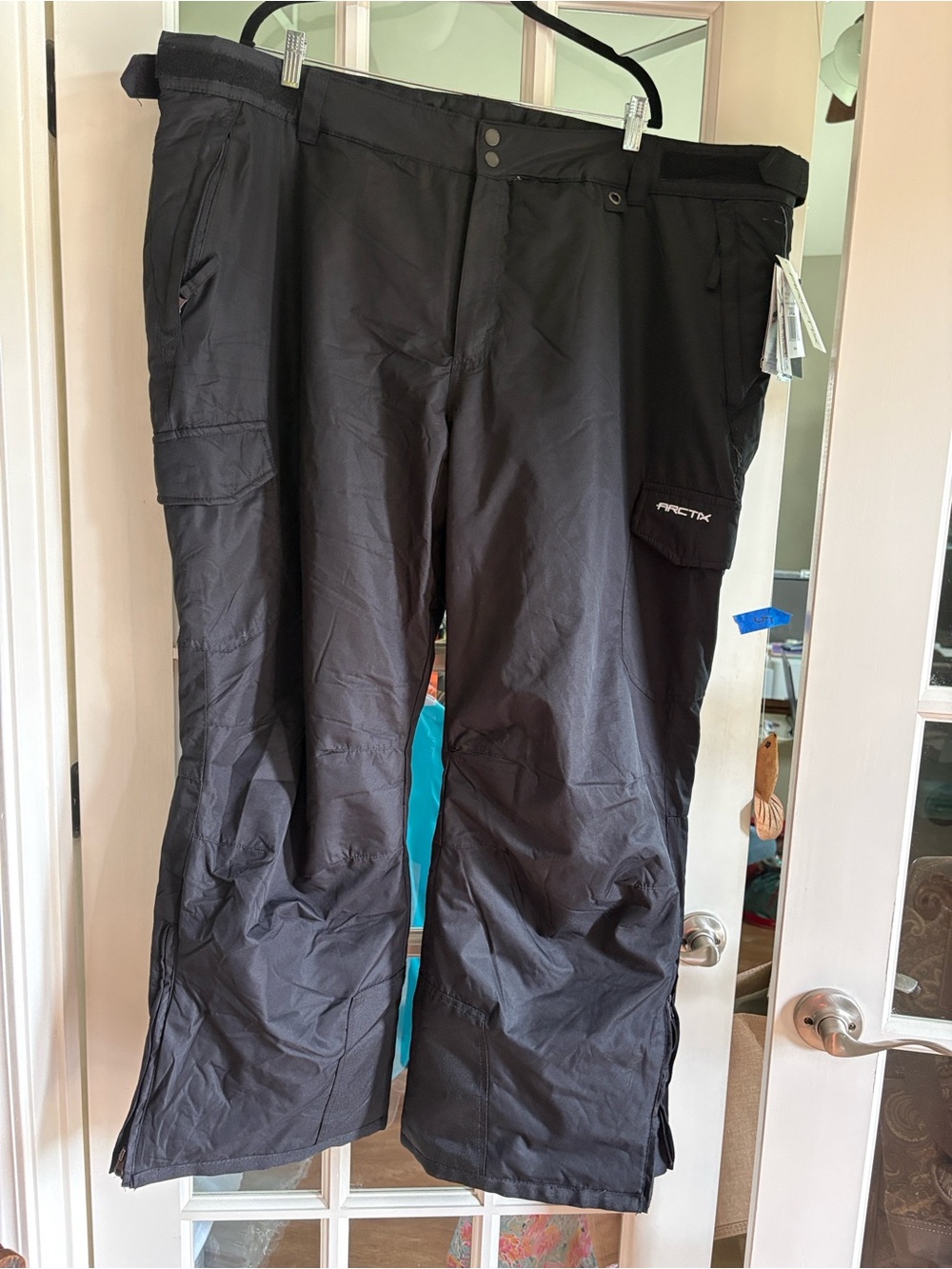 Arctix Men’s Black Cargo Snow Pants - Insulated Waterproof Winter‎ Ski Pants